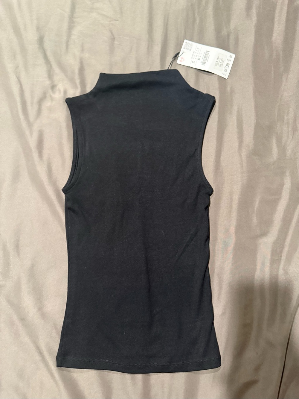 NWT ZARA MOCK NECK TANK